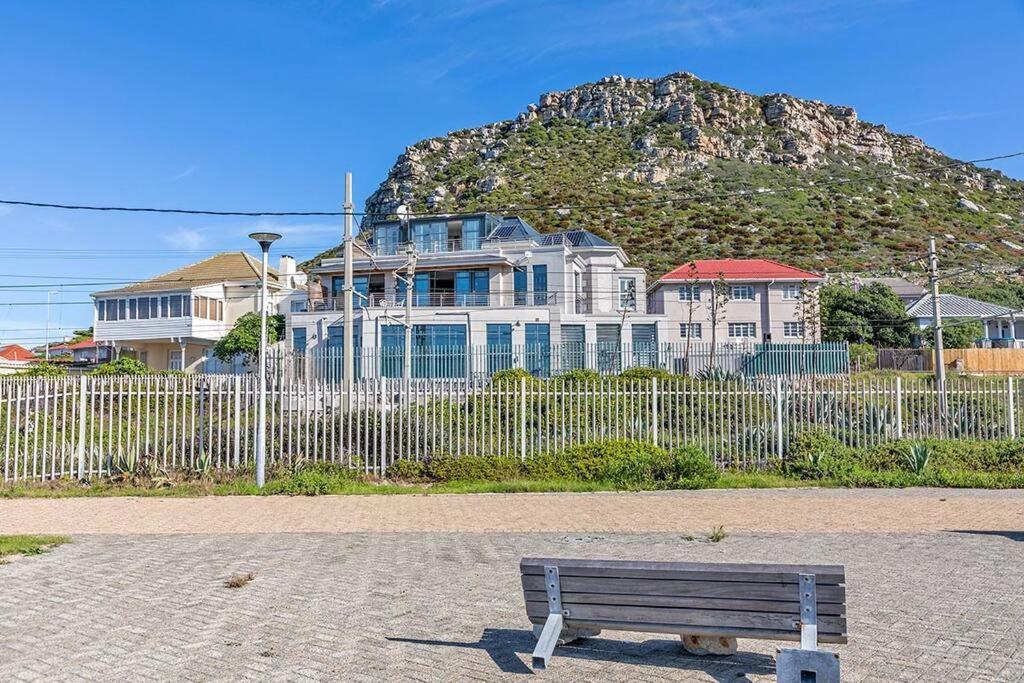 Harbour Facing Penthouse